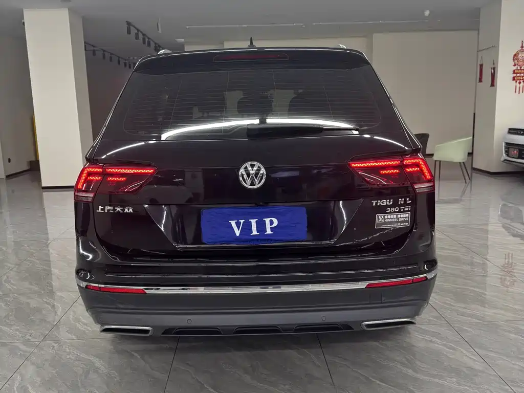 Volkswagen Tiguan L — фото 5