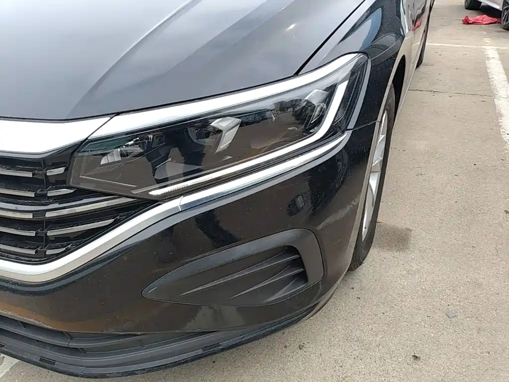Volkswagen Passat — фото 24