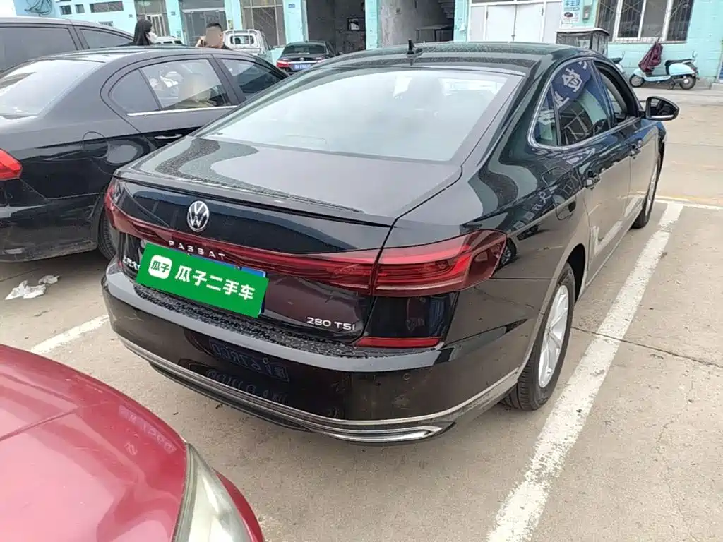 Volkswagen Passat — фото 7