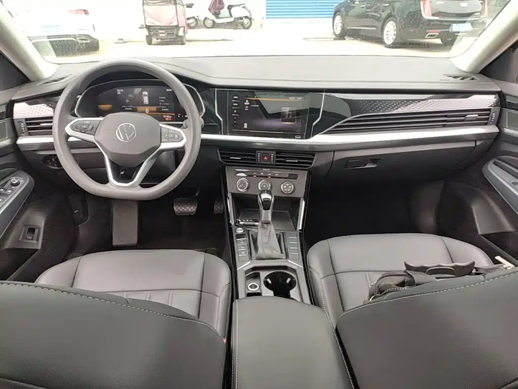 Volkswagen Passat — фото 10