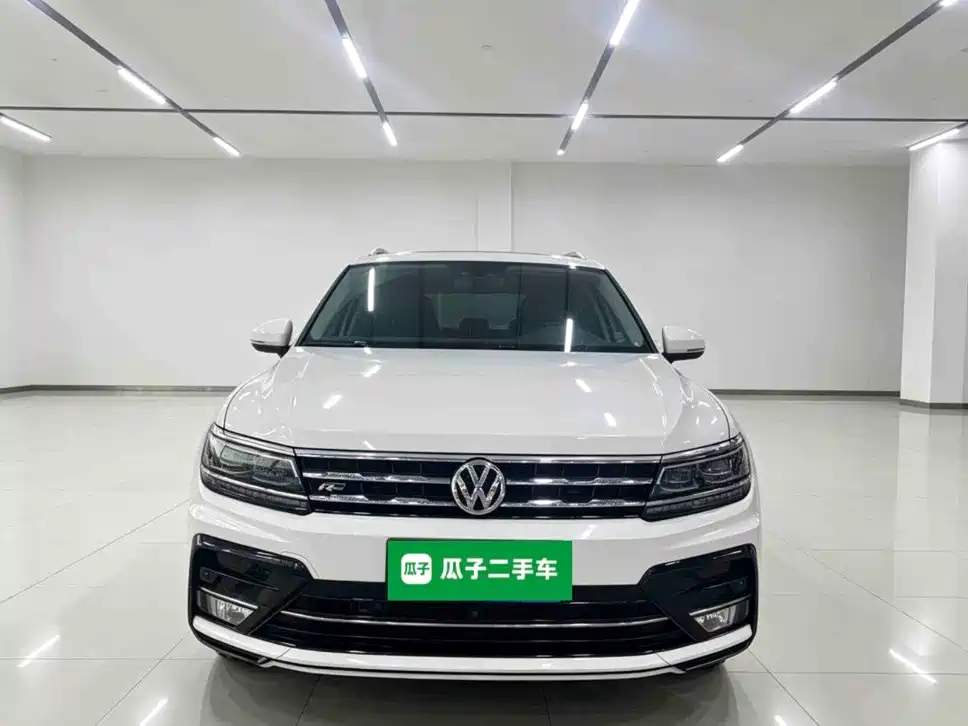 Volkswagen Tiguan L — фото 3