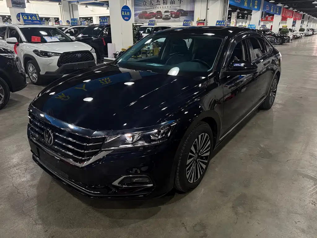 Volkswagen Passat — фото 2