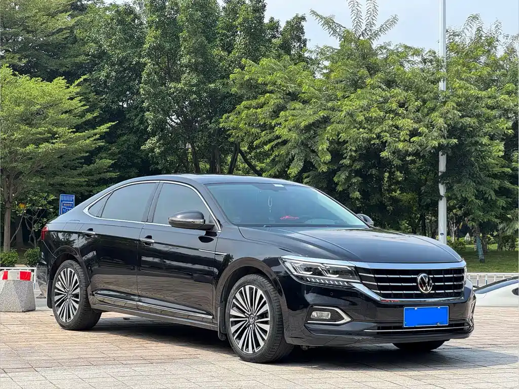 Volkswagen Passat — фото 3