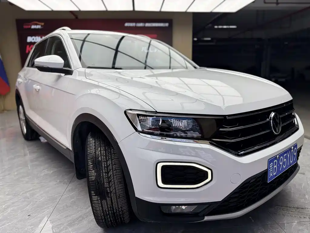 Volkswagen T-Roc — фото 3