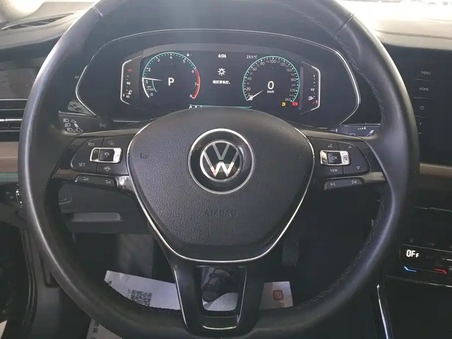 Volkswagen Passat — фото 15