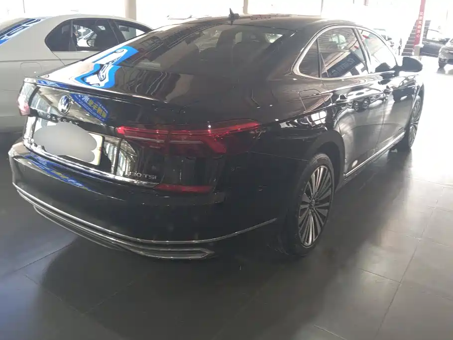 Volkswagen Passat — фото 3