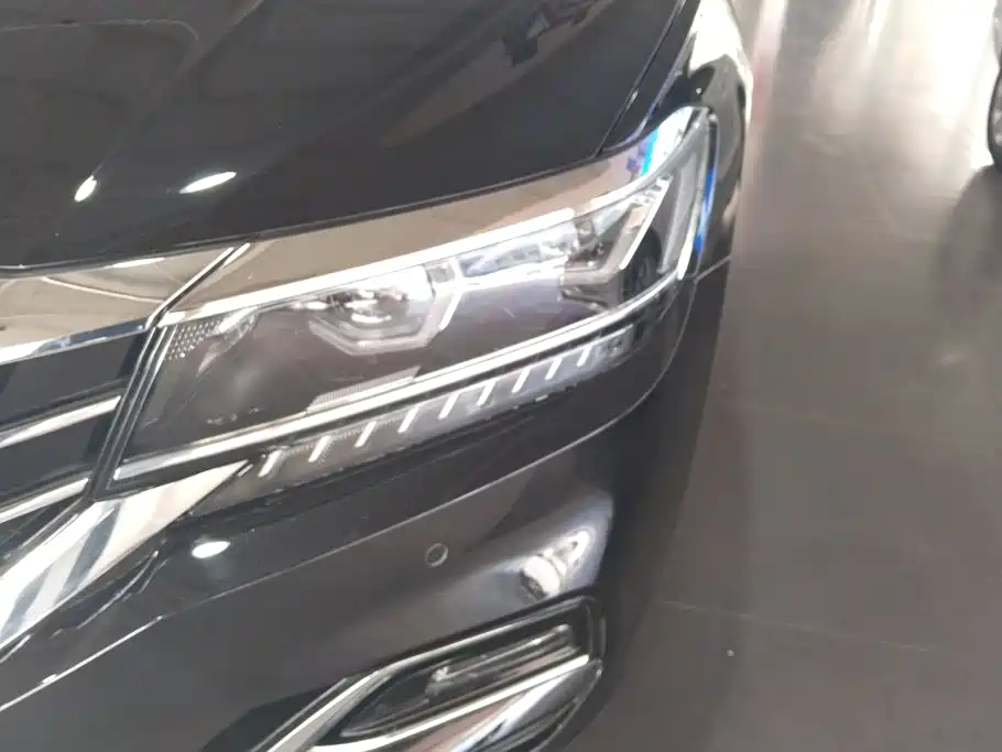 Volkswagen Passat — фото 5