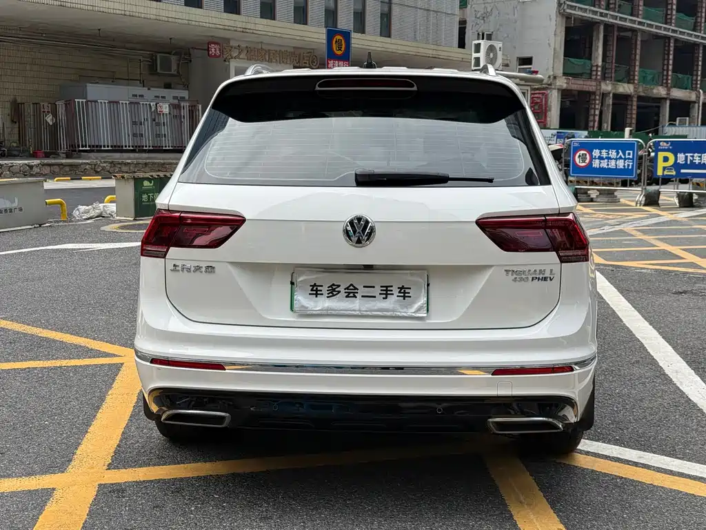 Volkswagen Tiguan L PHEV — фото 5