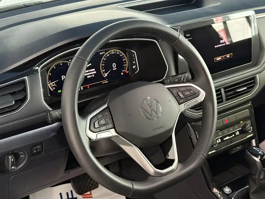 Volkswagen Tharu — фото 8