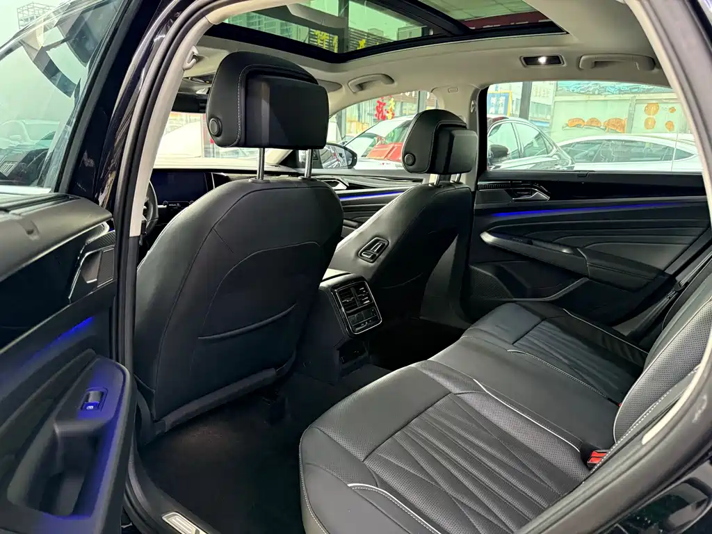 Volkswagen Passat — фото 6