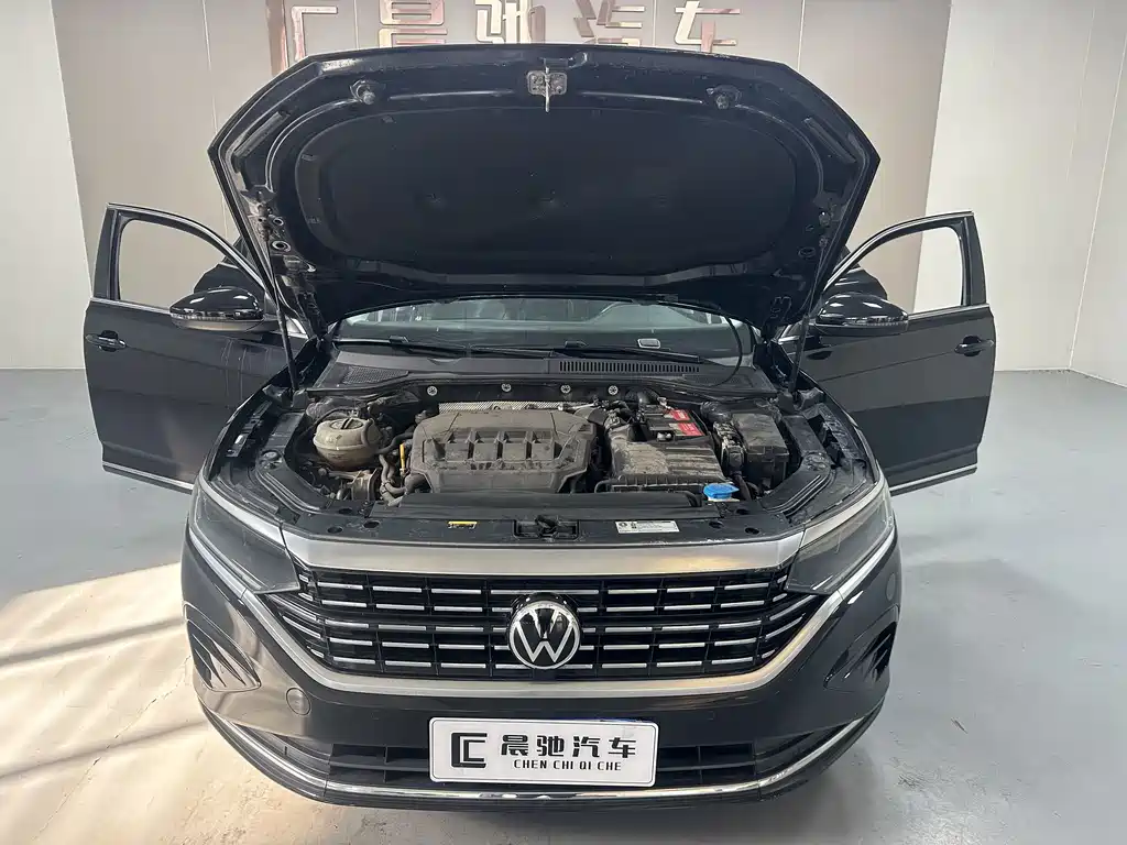Volkswagen Passat — фото 15