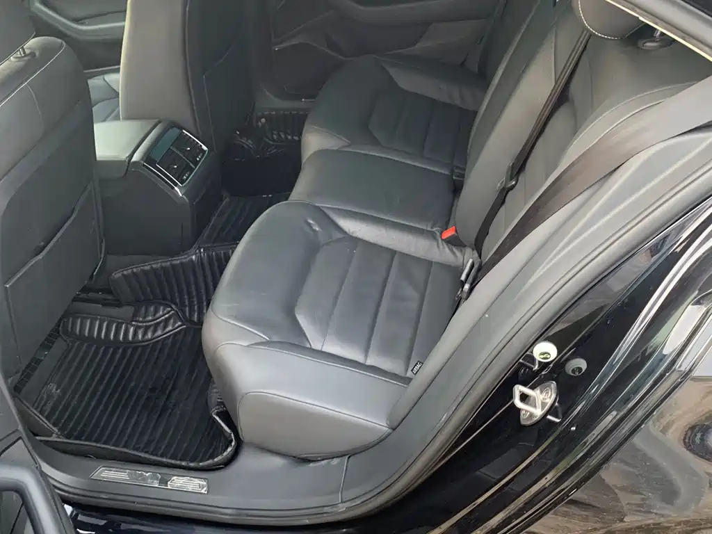 Volkswagen Phideon — фото 4