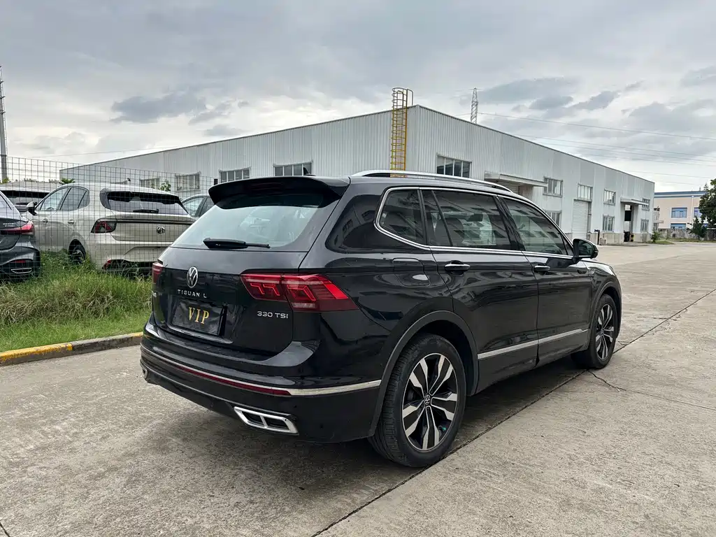 Volkswagen Tiguan L — фото 20