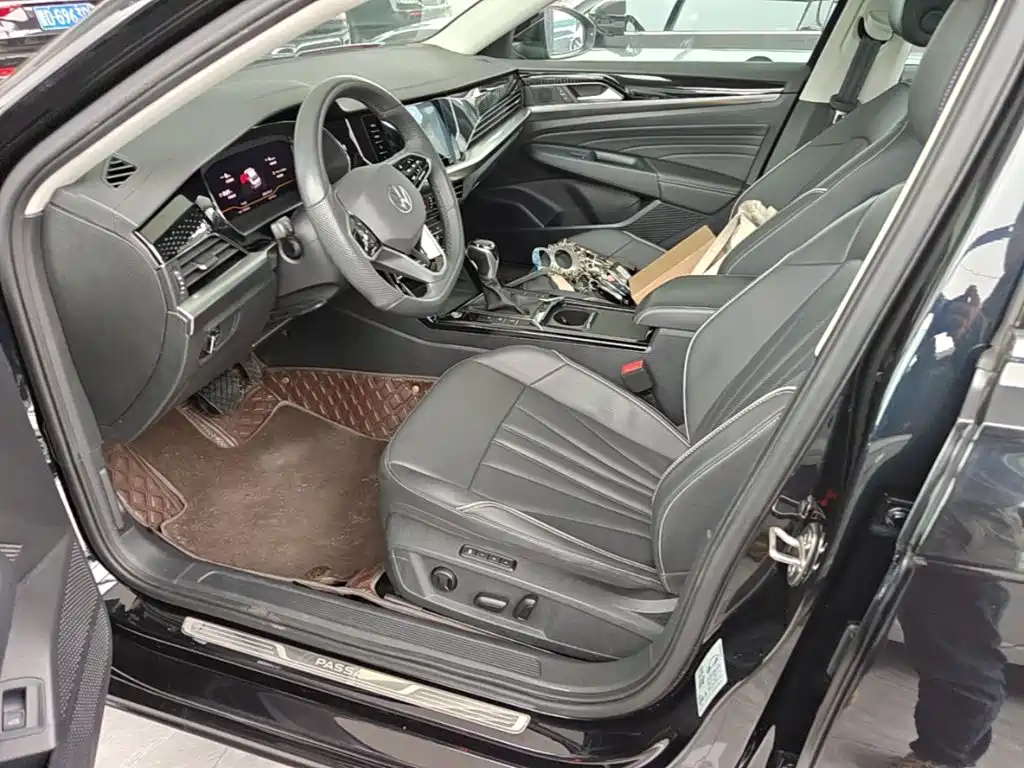 Volkswagen Passat — фото 15