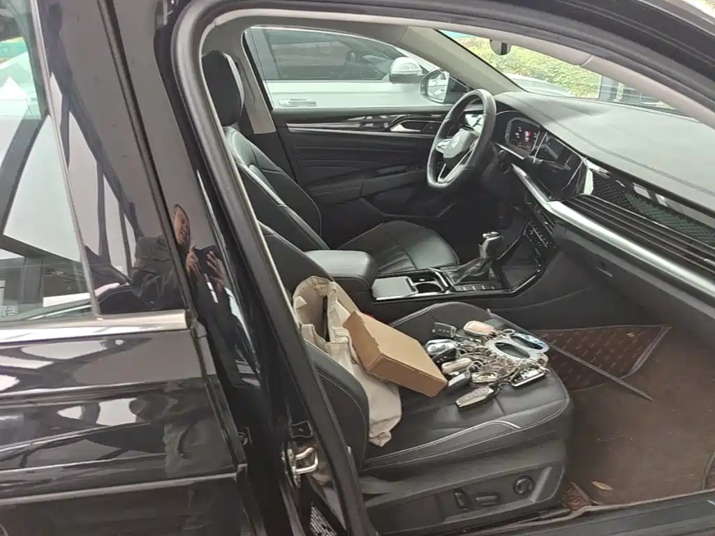 Volkswagen Passat — фото 25