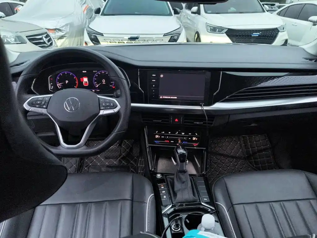 Volkswagen Passat — фото 5
