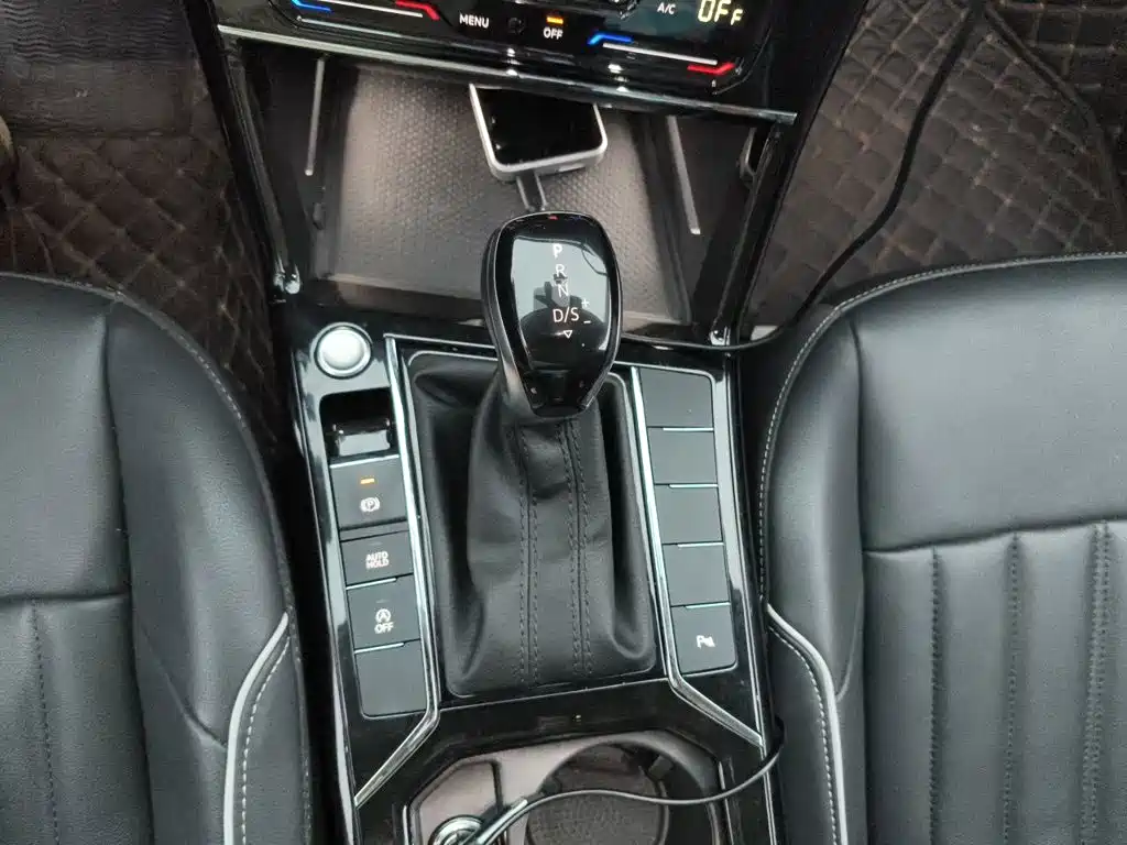 Volkswagen Passat — фото 10