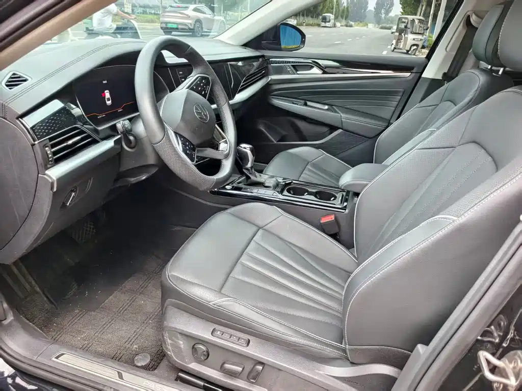 Volkswagen Passat — фото 5