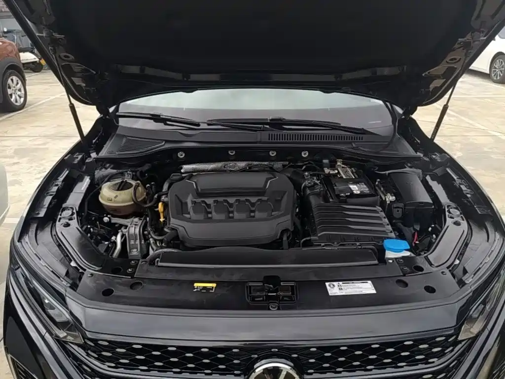 Volkswagen Passat — фото 16