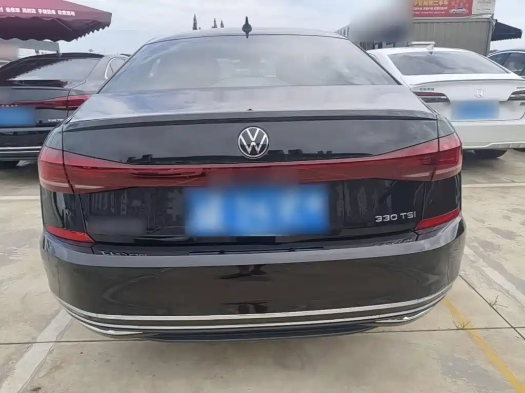 Volkswagen Passat — фото 4