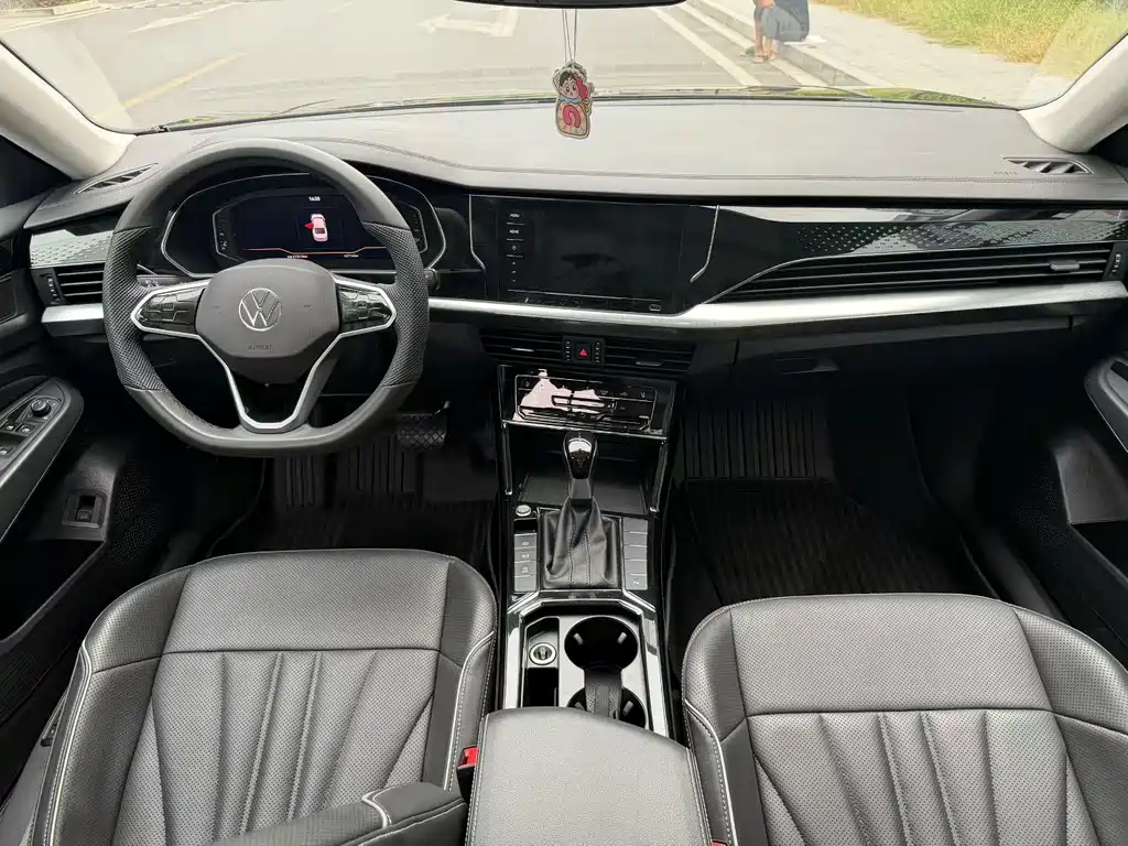 Volkswagen Passat — фото 6