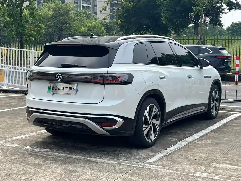 Volkswagen ID.6 Crozz — фото 17