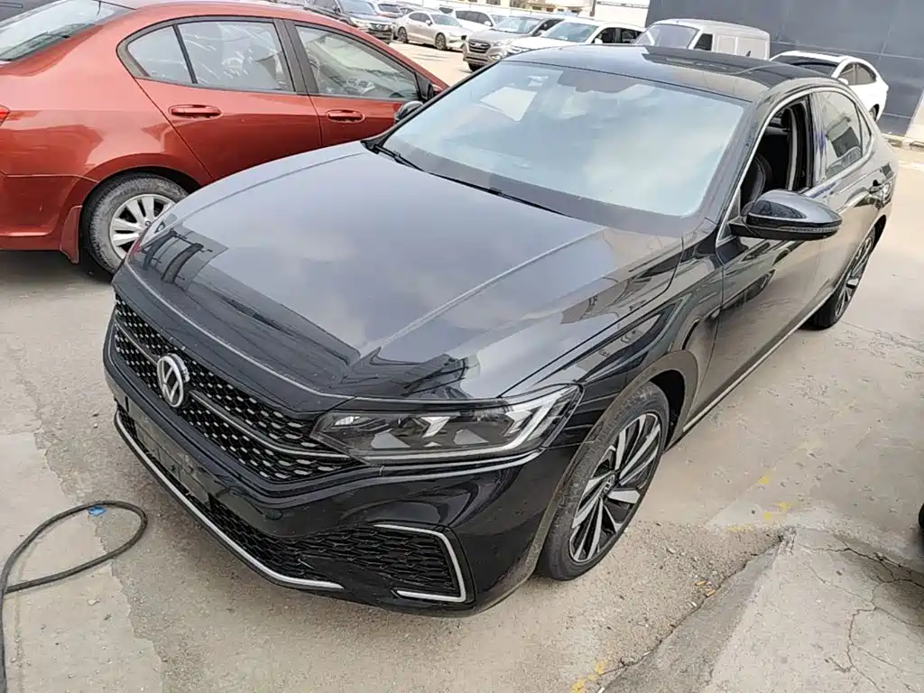 Volkswagen Passat — фото 2