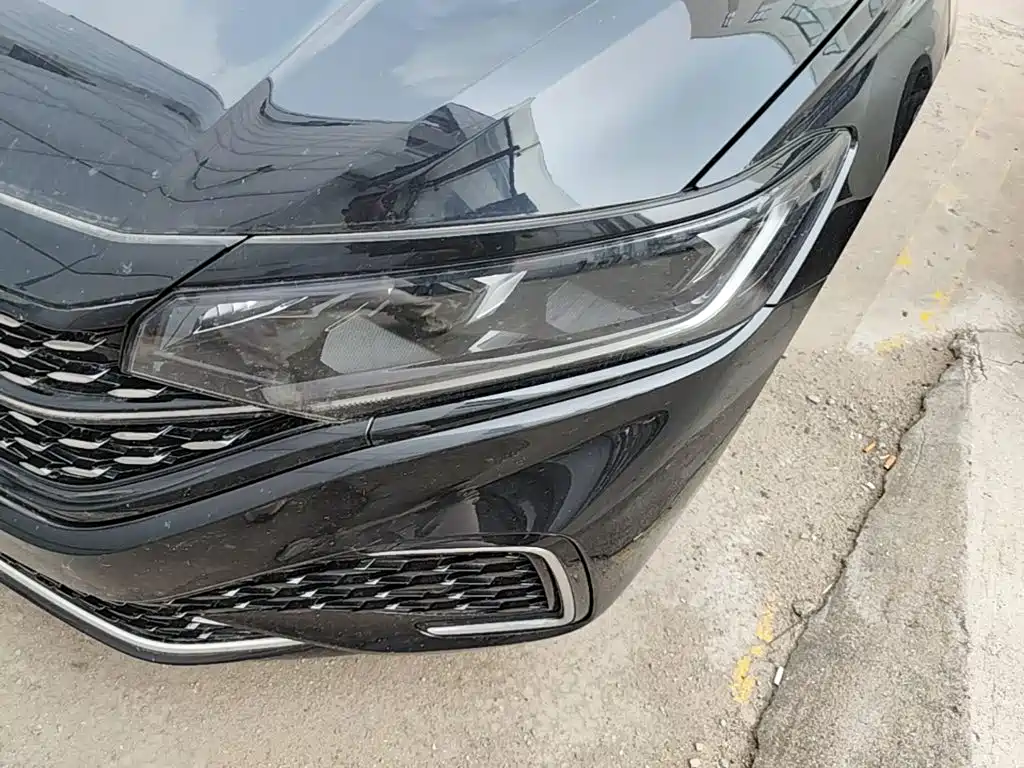 Volkswagen Passat — фото 18