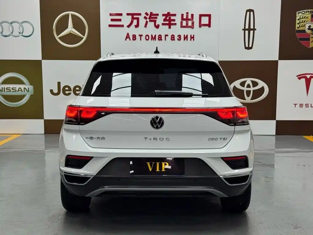 Volkswagen T-Roc — фото 5