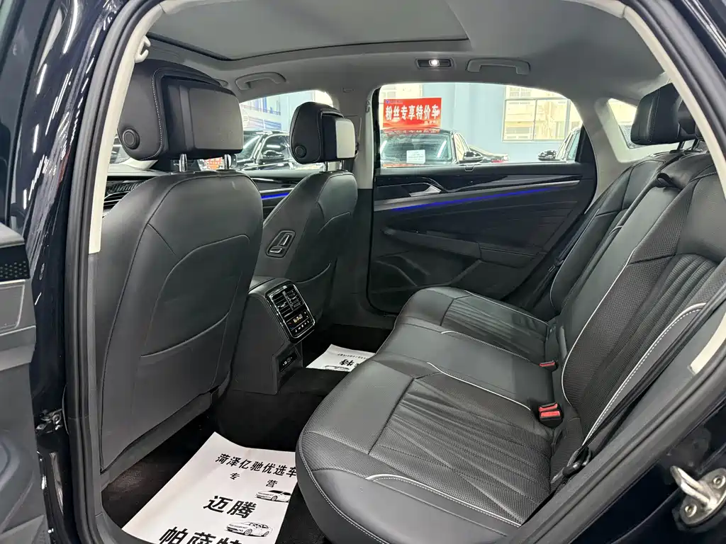 Volkswagen Passat — фото 8