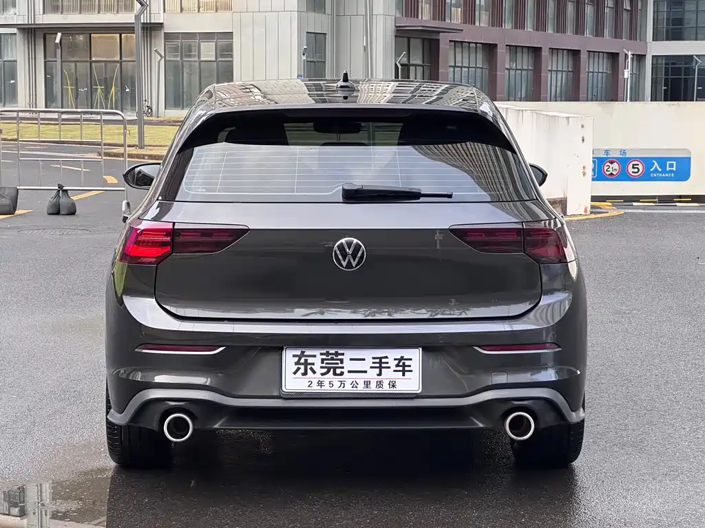 Volkswagen Golf GTI — фото 9