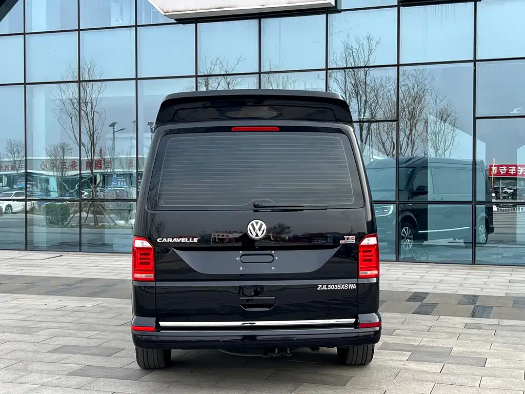 Volkswagen Caravelle — фото 5