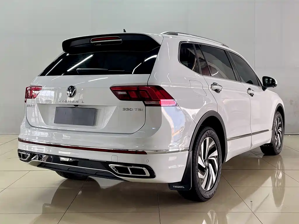 Volkswagen Tiguan L — фото 6