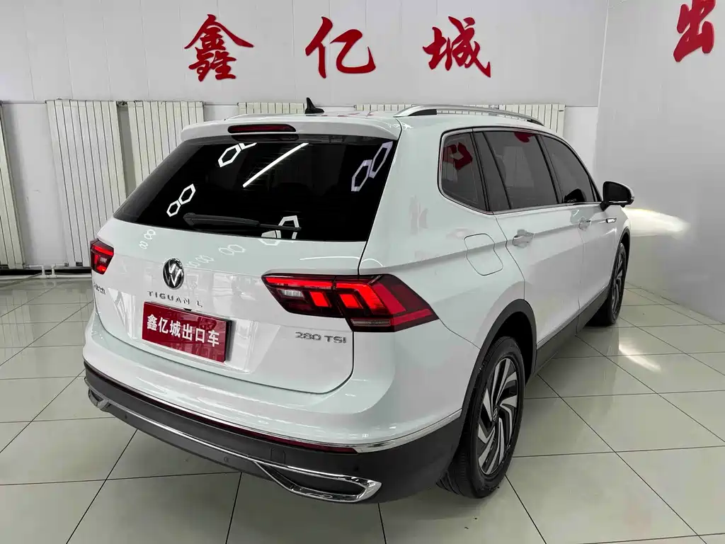Volkswagen Tiguan L — фото 4