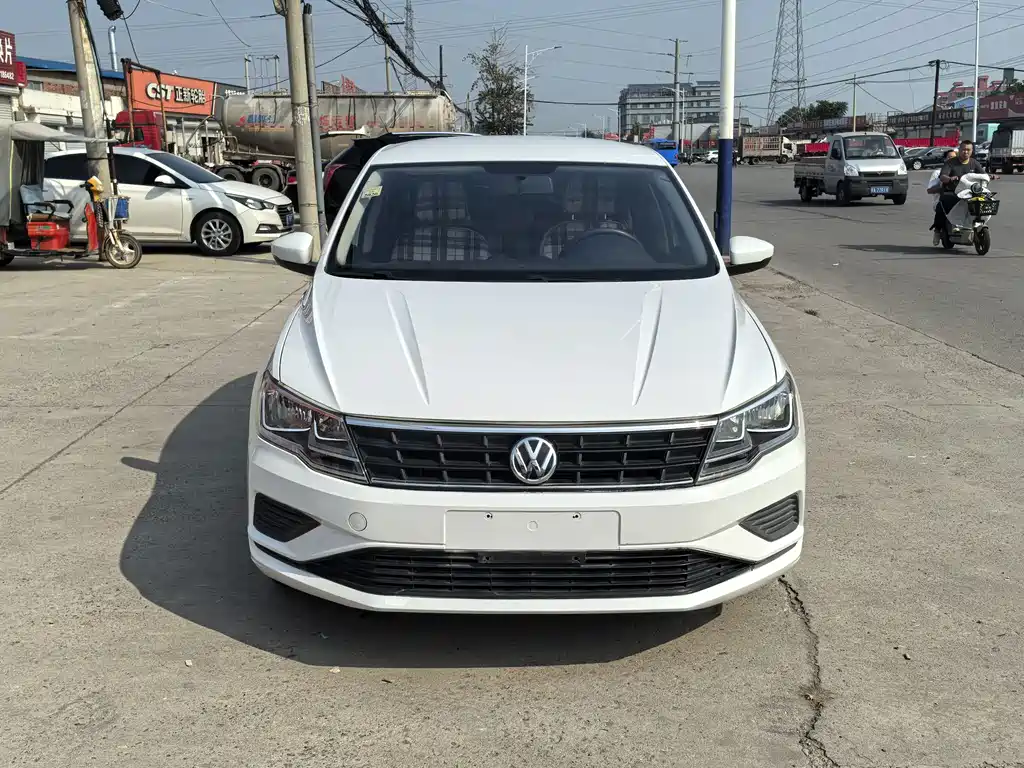 Volkswagen Jetta — фото 2