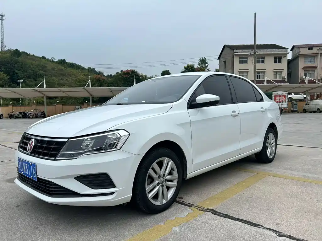 Volkswagen Jetta — фото 2