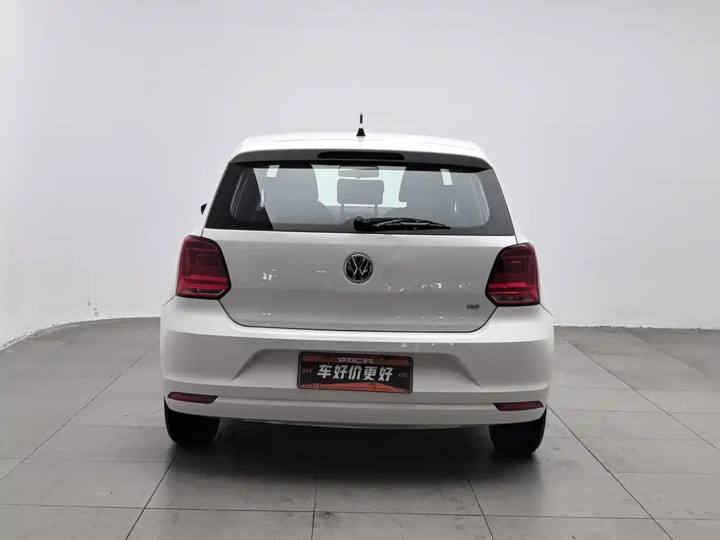 Volkswagen Polo — фото 4