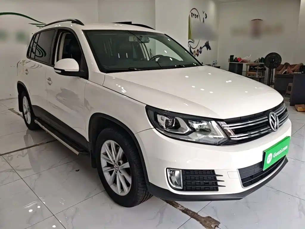 Volkswagen Tiguan — фото 4