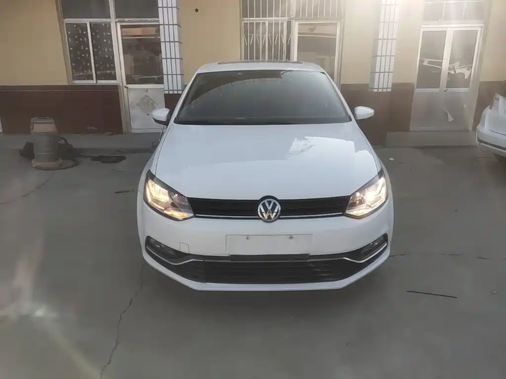 Volkswagen Polo — фото 3