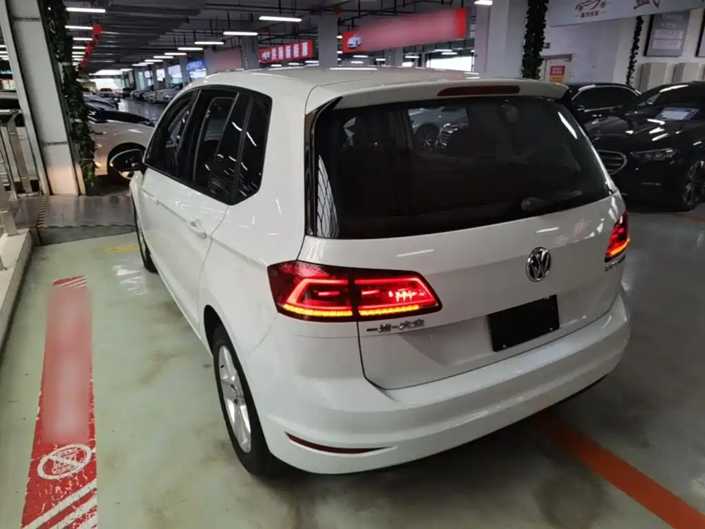 Volkswagen Golf Sportsvan — фото 5