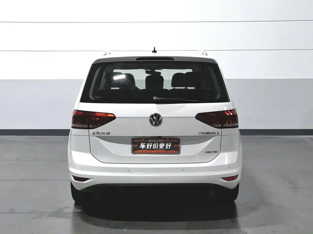Volkswagen Touran — фото 4