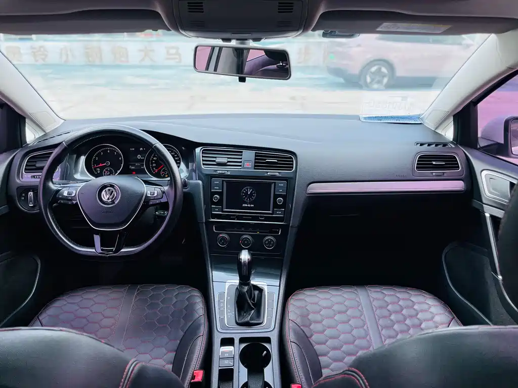 Volkswagen Golf — фото 4