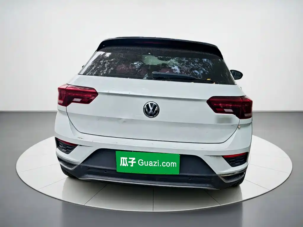 Volkswagen T-Roc — фото 3