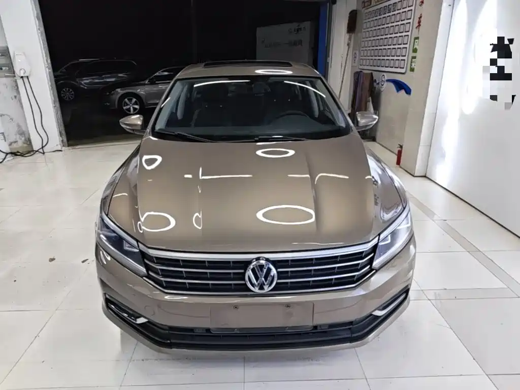 Volkswagen Passat — фото 3