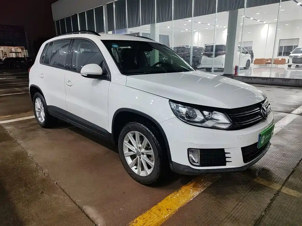 Volkswagen Tiguan — фото 4