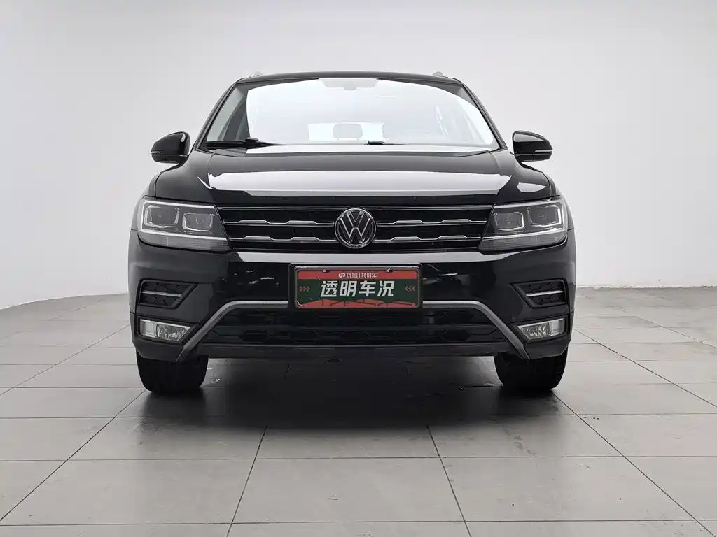 Volkswagen Tiguan L — фото 3