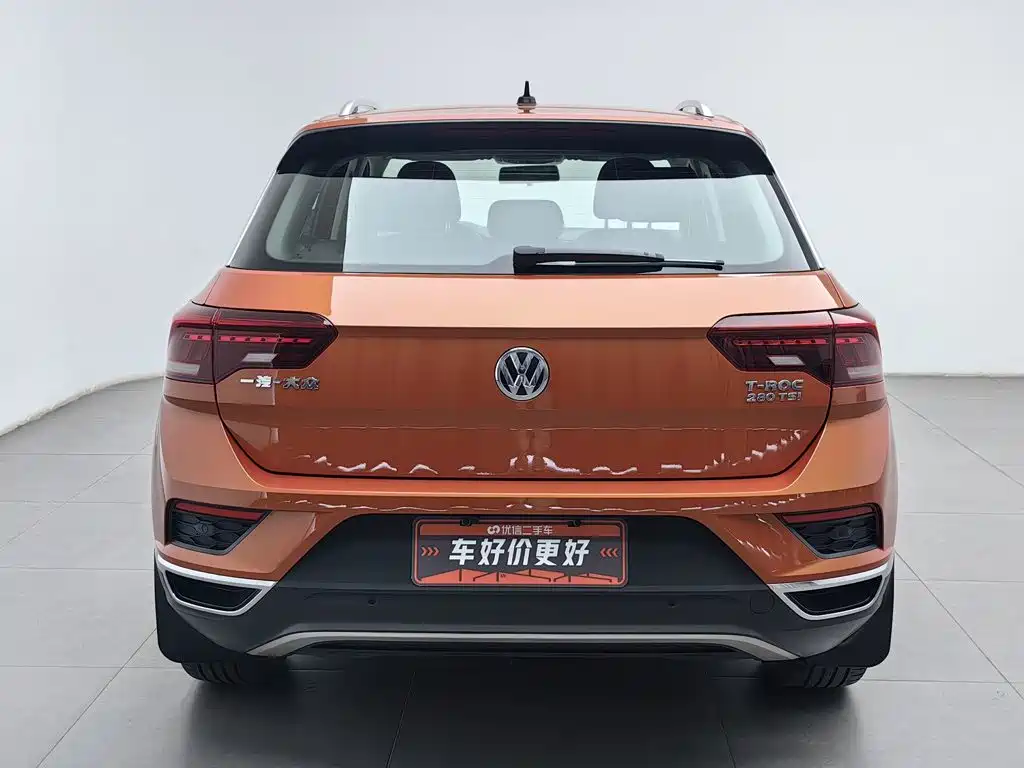 Volkswagen T-Roc — фото 4