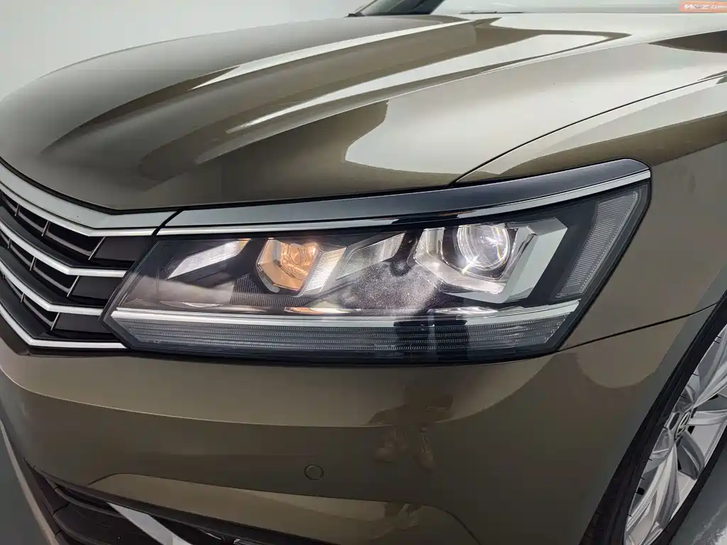 Volkswagen Passat — фото 7