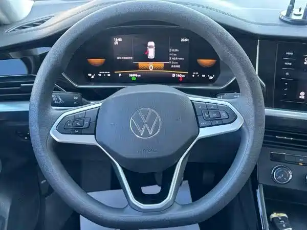 Volkswagen Passat — фото 6