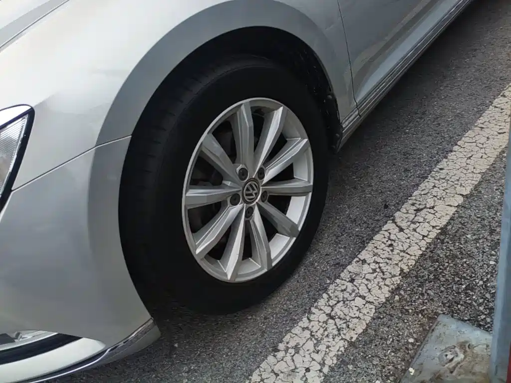 Volkswagen Magotan — фото 23